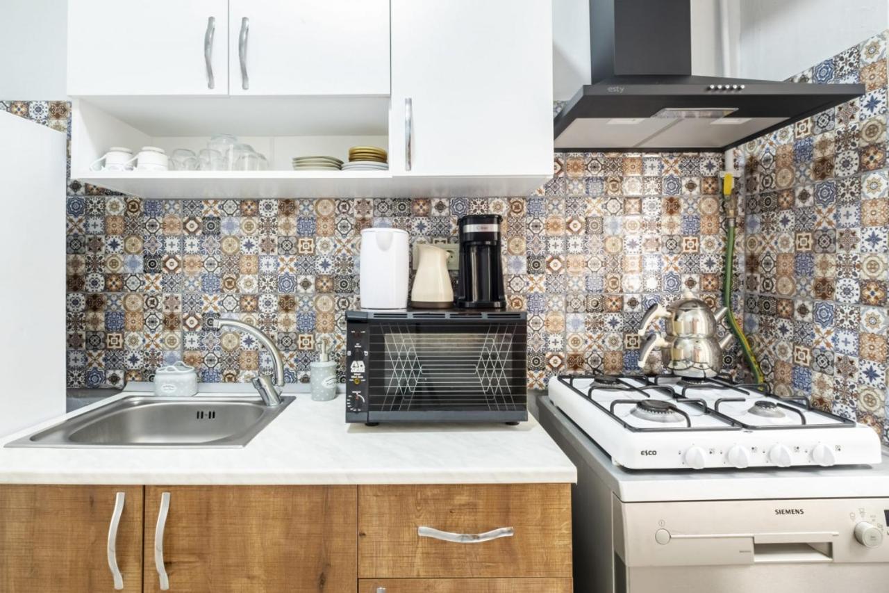 Lovely Flat Near Shore And Trendy Spots In Kadikoy Istanbul Exterior photo